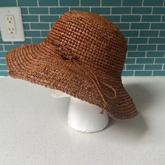 Tropical Trends brown woven natural straw wide brim floppy sun hat one size - Picture 3 of 8